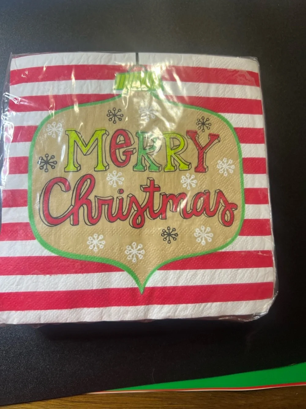 LOT OF HOLIDAY NAPKINS Gibson White and Rust Plaid Guest/Dinner Napkins